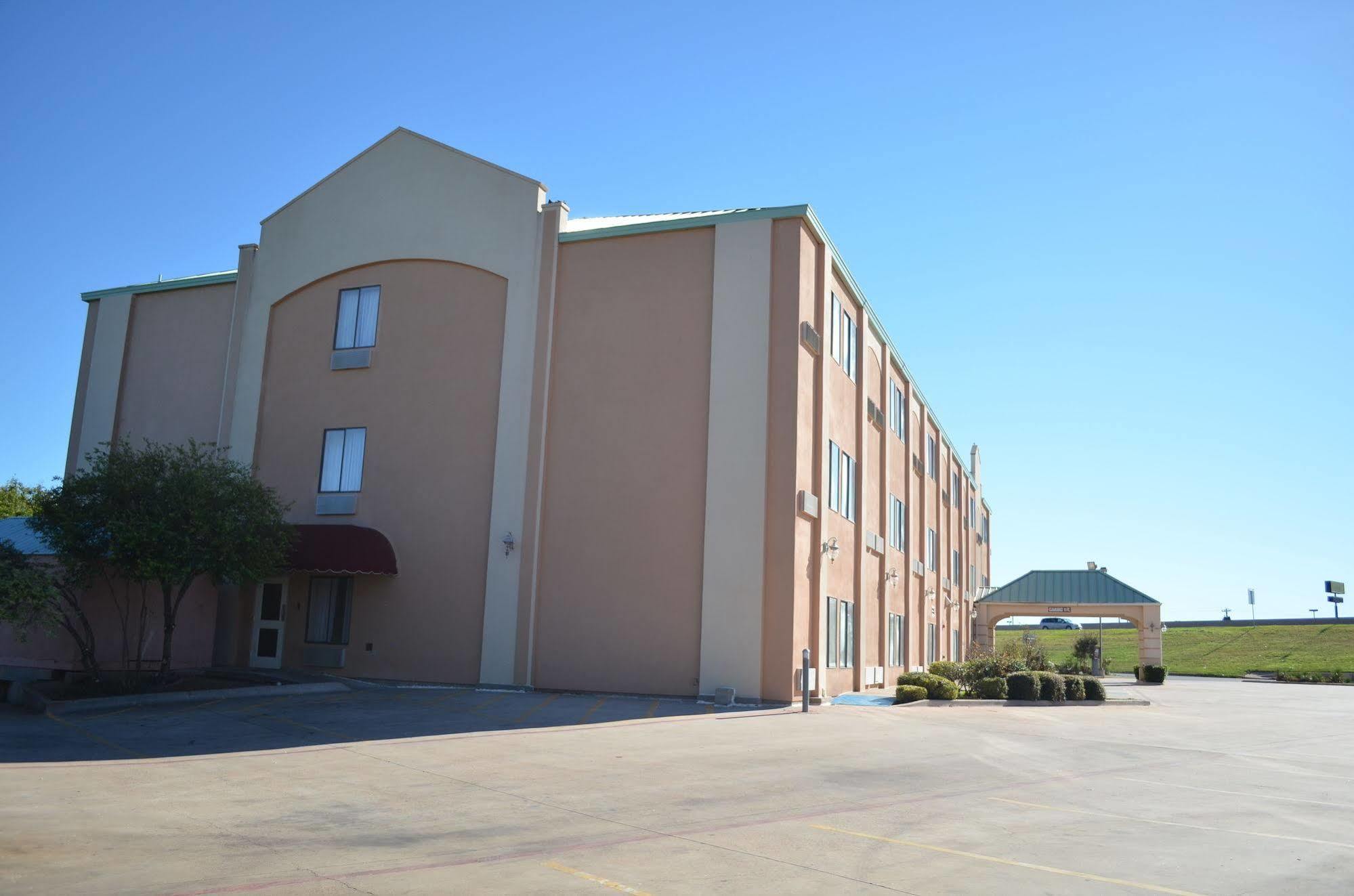 Quality Suites Abilene Exterior photo