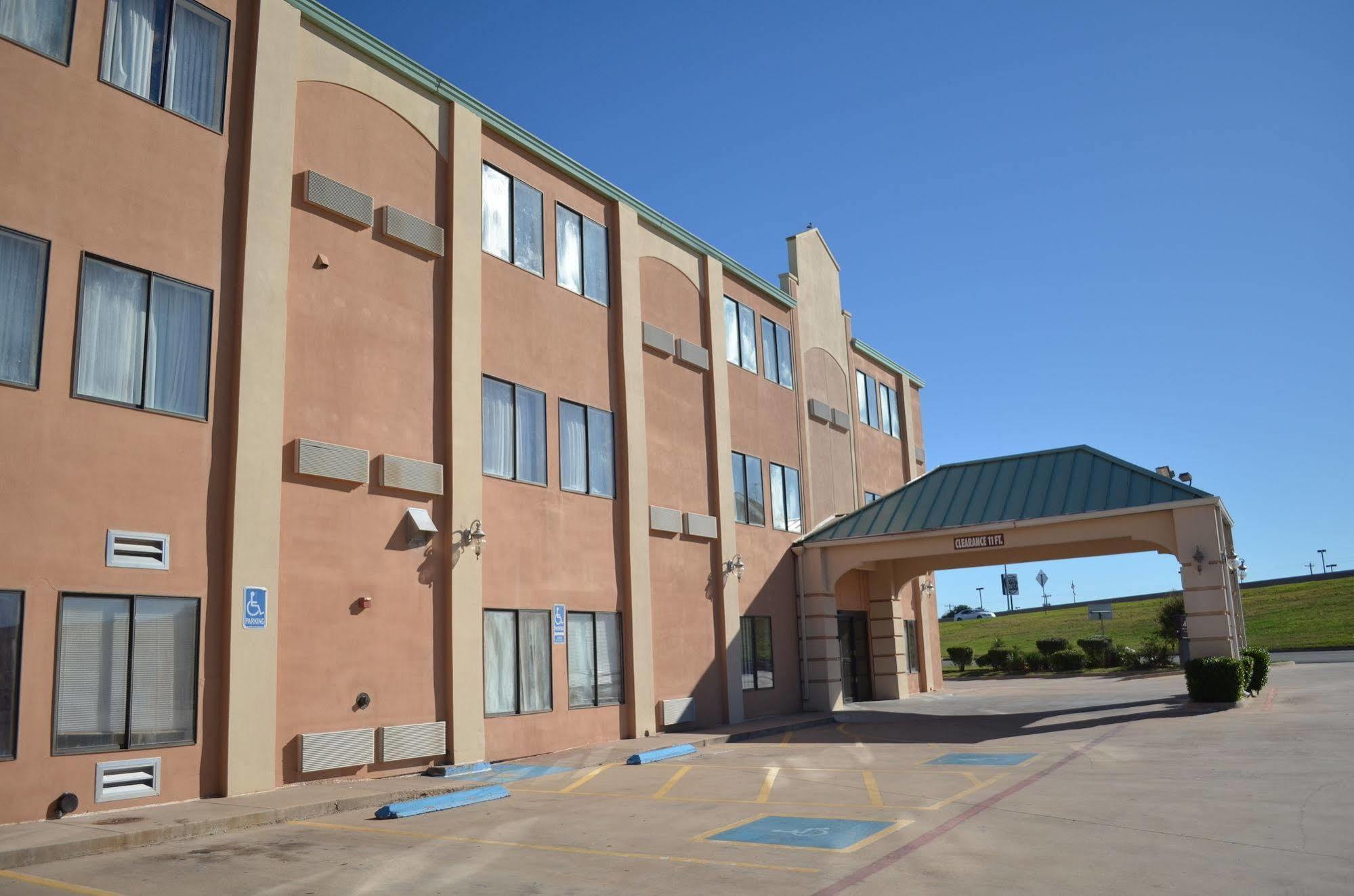 Quality Suites Abilene Exterior photo